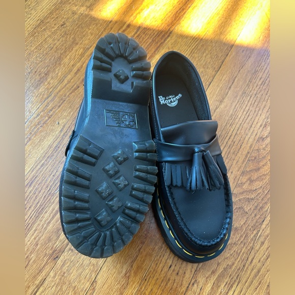 Dr. Martens Black Loafers - Women’s 7 - Picture 3 of 8